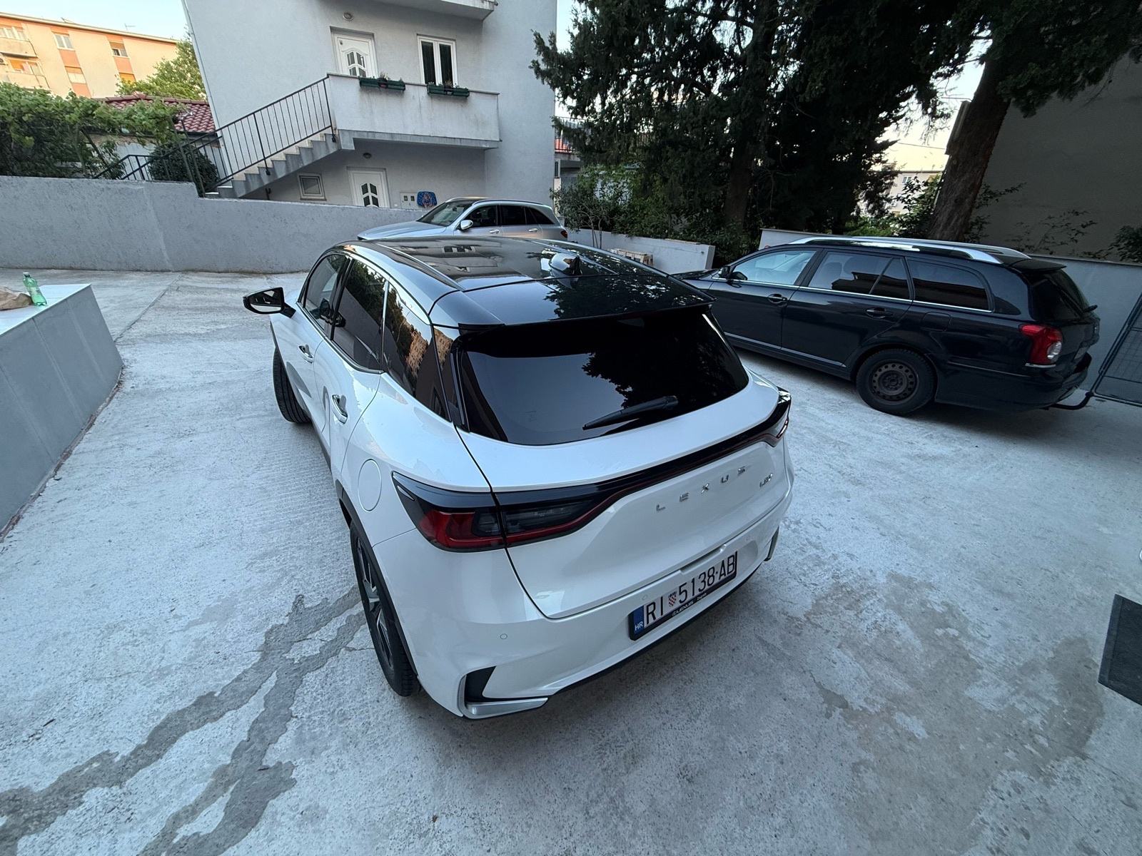 Lexus LBX 1.5 Cool oprema, pogled izvana - slika 3