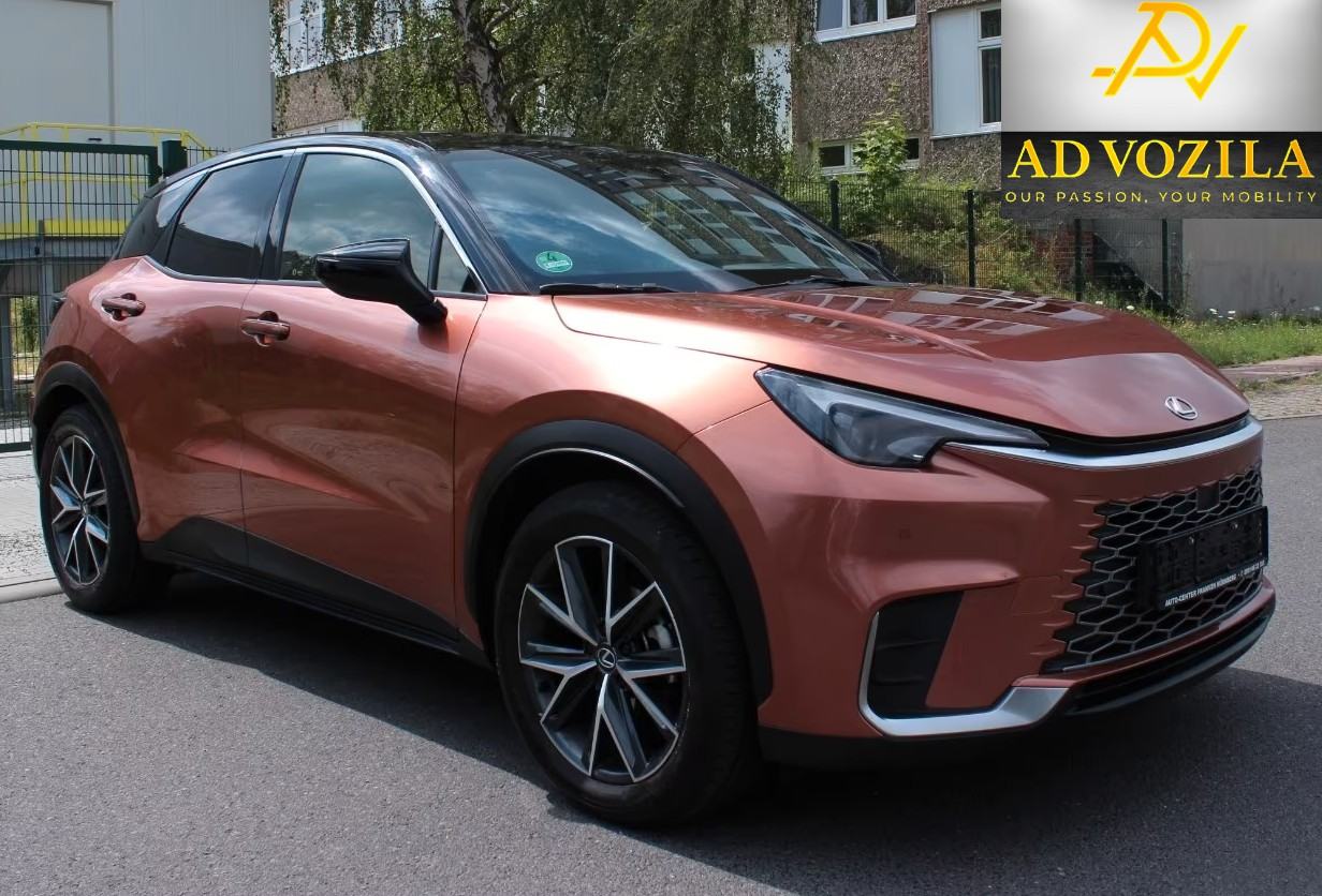 Lexus LBX Emotion LED Kamera Ambi.sv.Navig Keyless €33.900