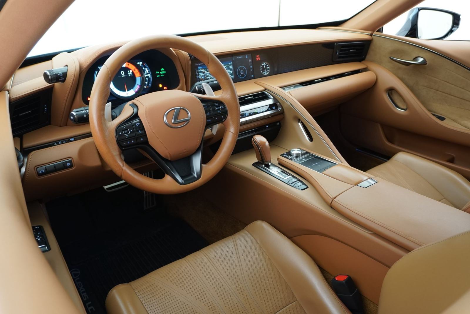 Lexus LC Coupe 500h | Cjena uključuje troškove uvoza, fotografija 11