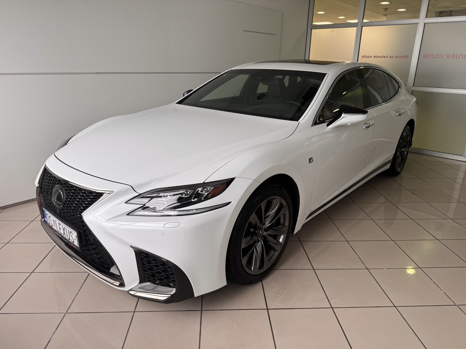 LEXUS LS 500 F SPORT, TOP MODEL, JEDINSTVEN U RH, SAMO 75.411 KM !!!, fotografija 2