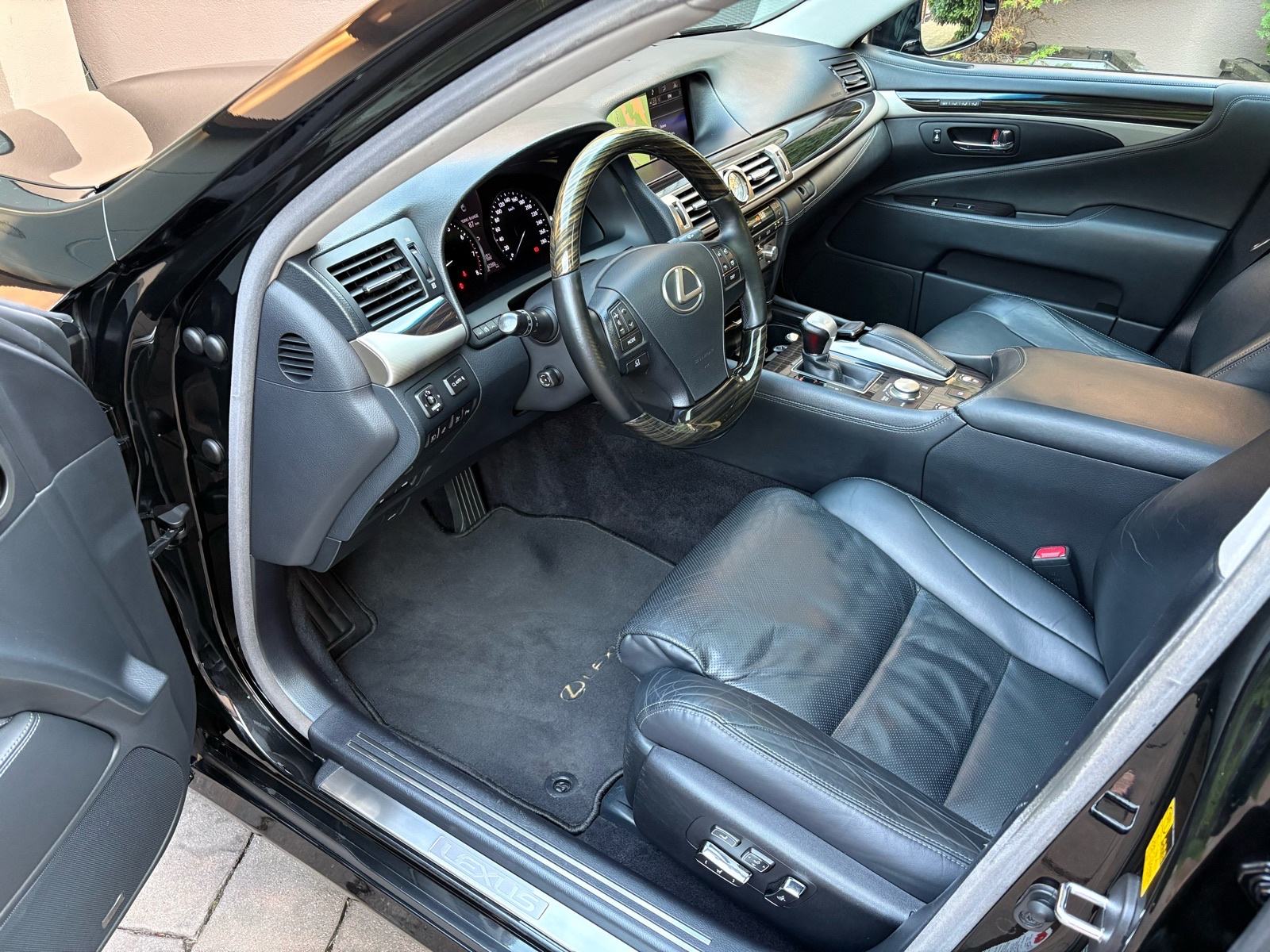 Lexus LS LS 460 AWD Prvi vl. Servisna povijest Full Top stanje, fotografija 11