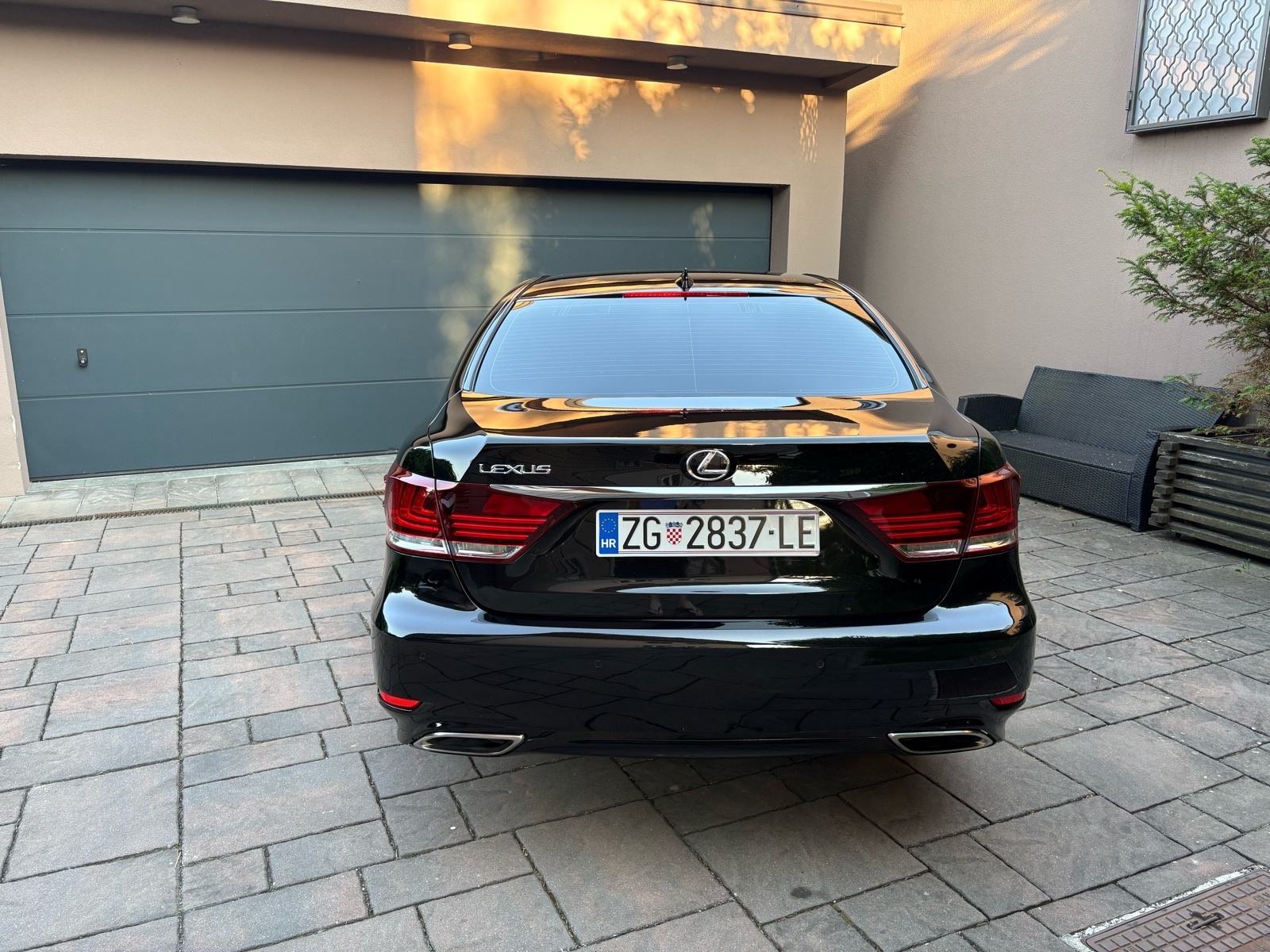Lexus LS LS 460 AWD Prvi vl. Servisna povijest Full Top stanje, fotografija 3