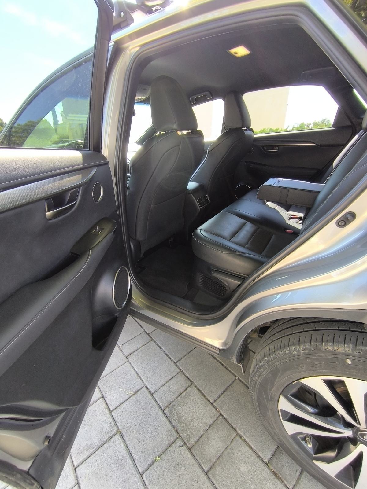 Lexus NX 300h f sport AWD *LEXUS RELAX JAMSTVO*, fotografija 8