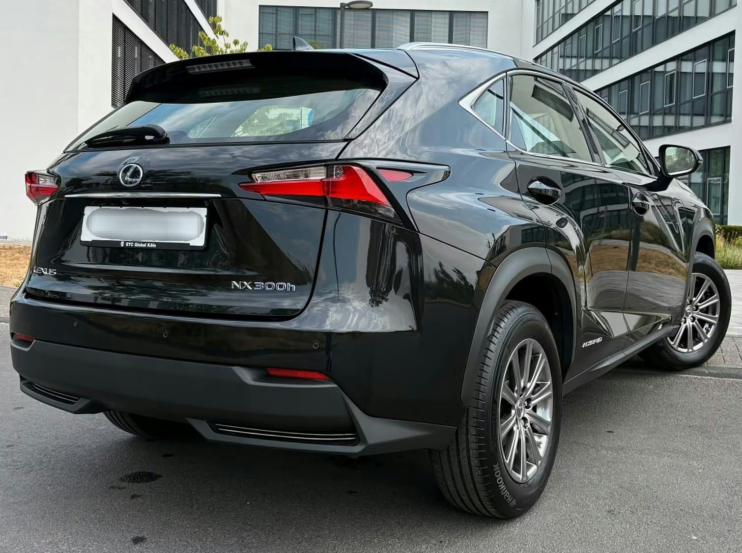 Lexus NX 300h Luxury Line 4x4 LEXUS **JAMSTVO do 01/2027**, fotografija 2