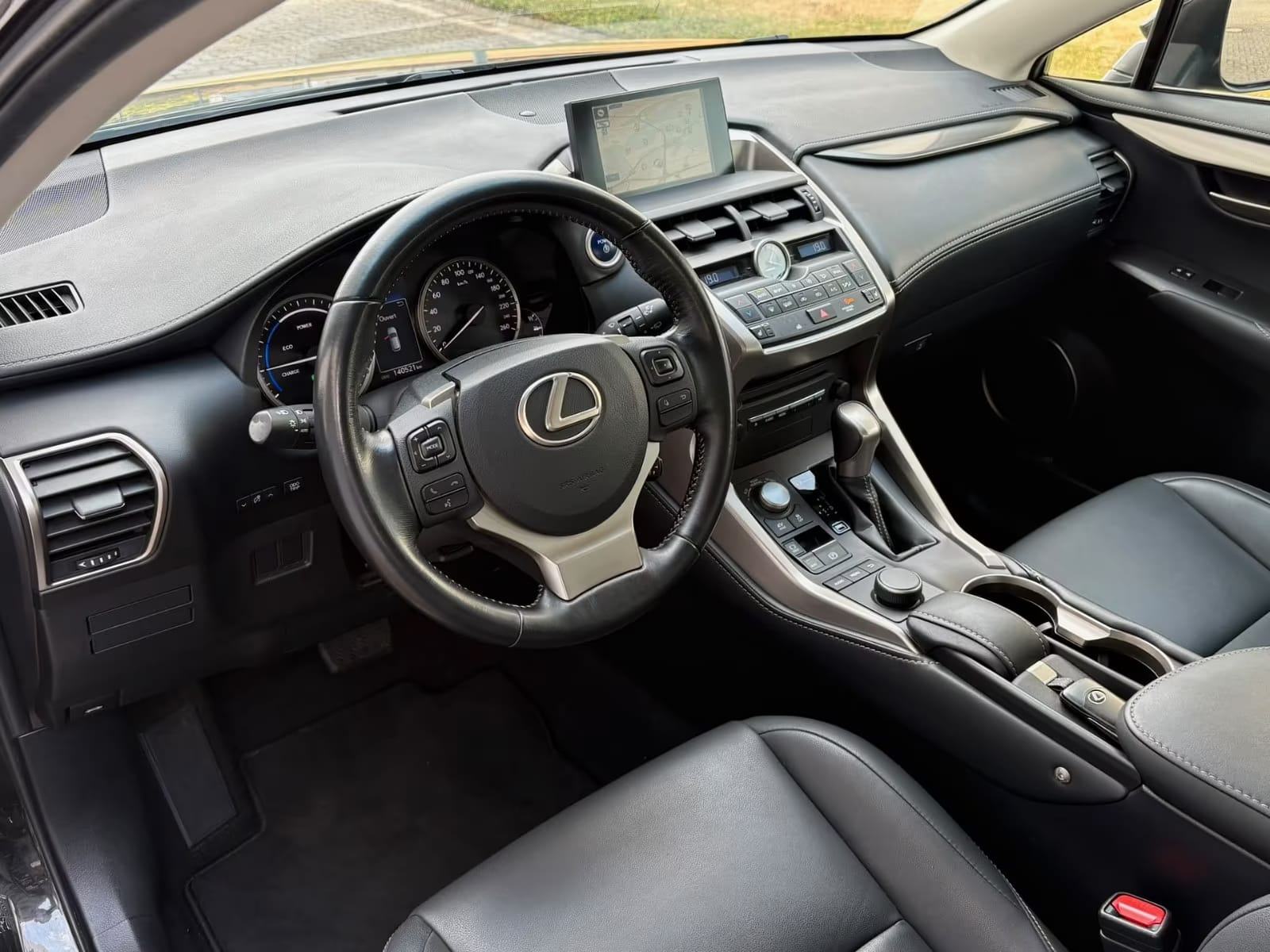 Lexus NX 300h Luxury Line 4x4 LEXUS **JAMSTVO do 01/2027**, fotografija 10