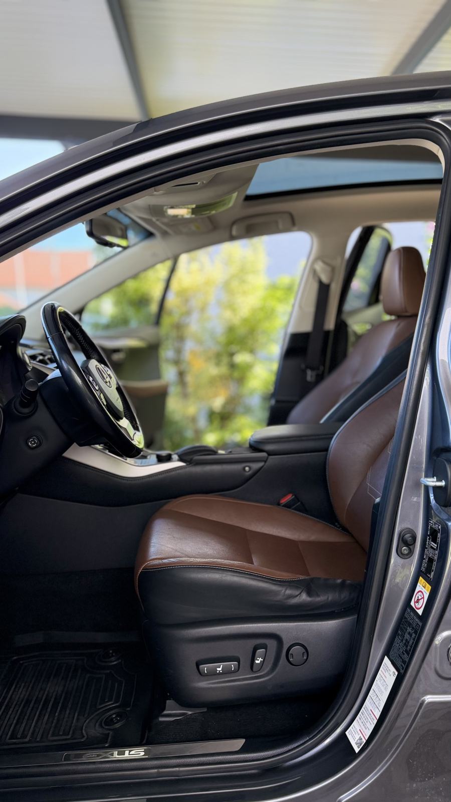 Lexus NX 300h Luxury AWD, fotografija 9