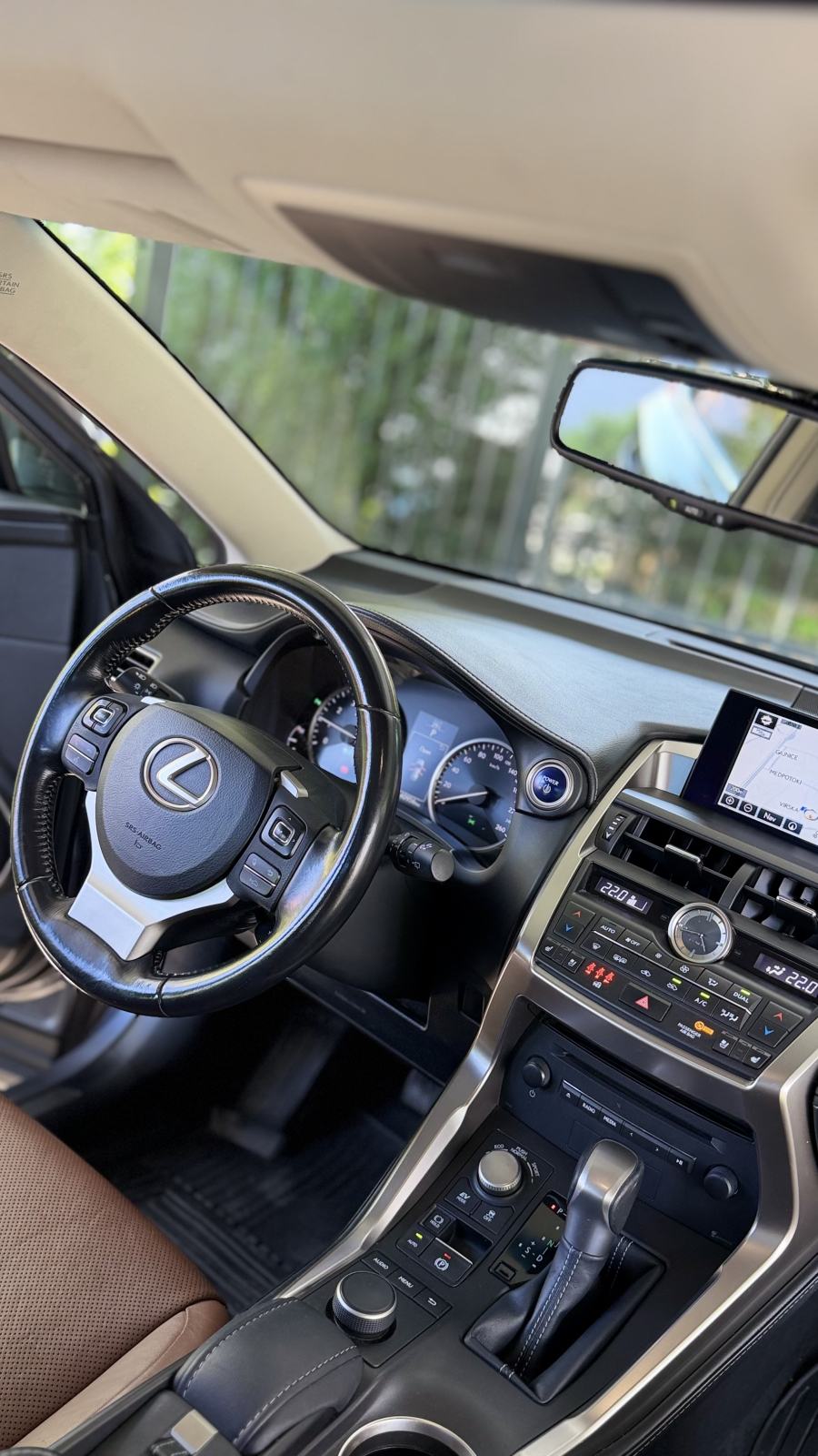 Lexus NX 300h Luxury AWD, fotografija 14