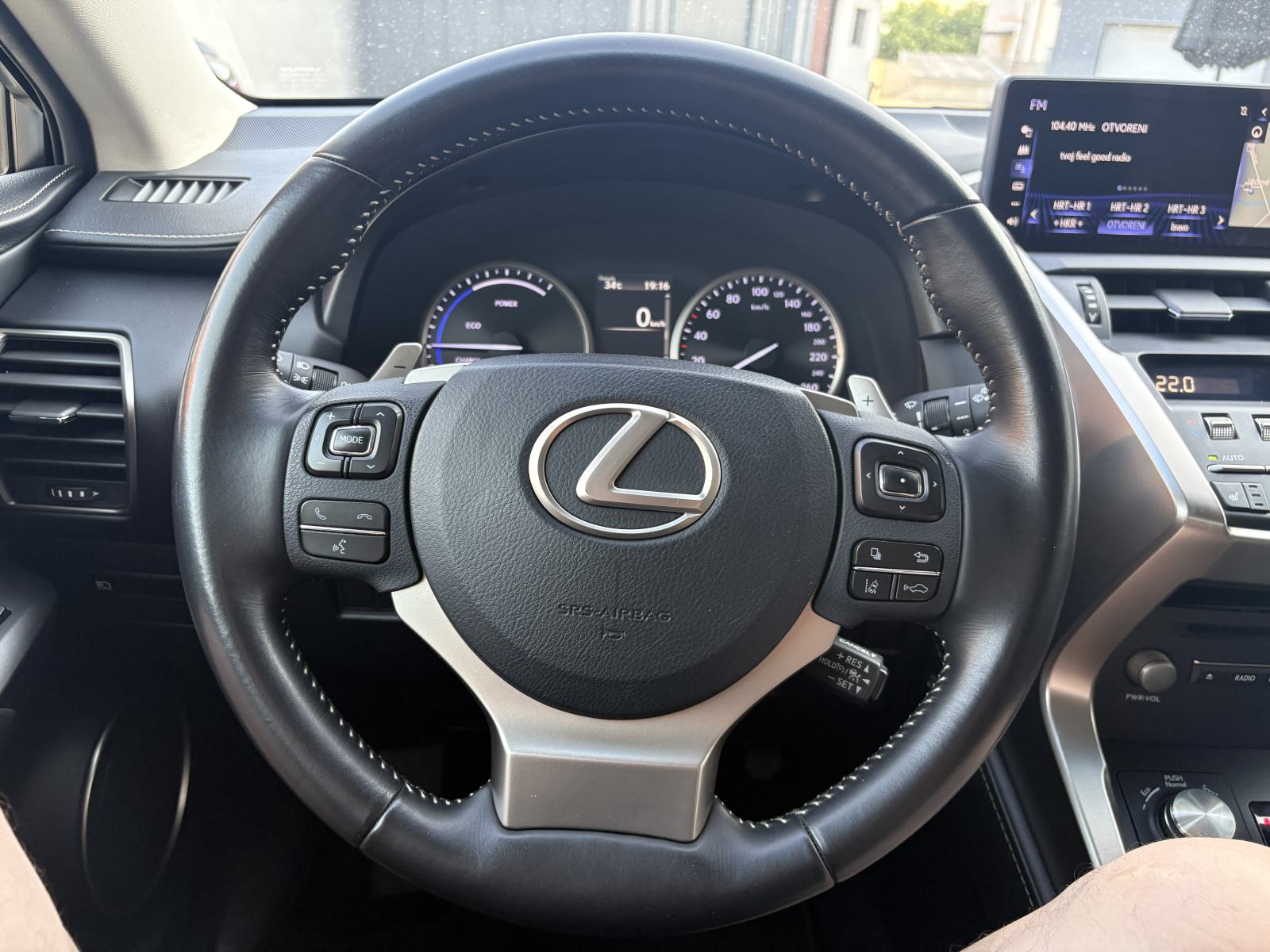 Lexus NX 300h u sustavu PDV-a, fotografija 20