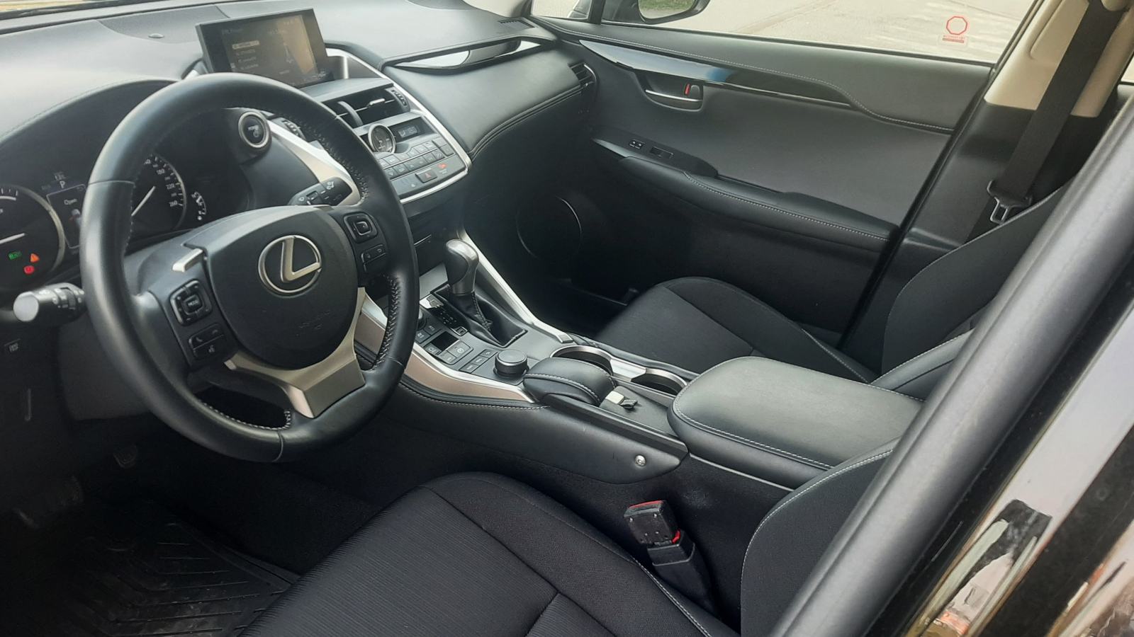 Lexus NX 300h top stanje, samo 98000km!!!, fotografija 11