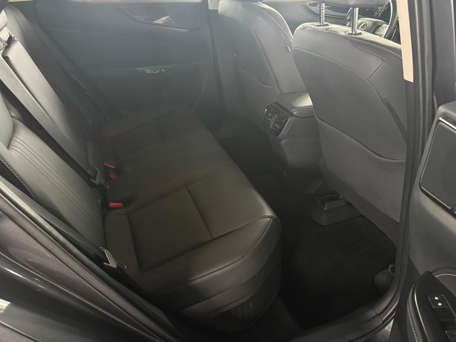 Lexus NX 350 automatik, fotografija 6