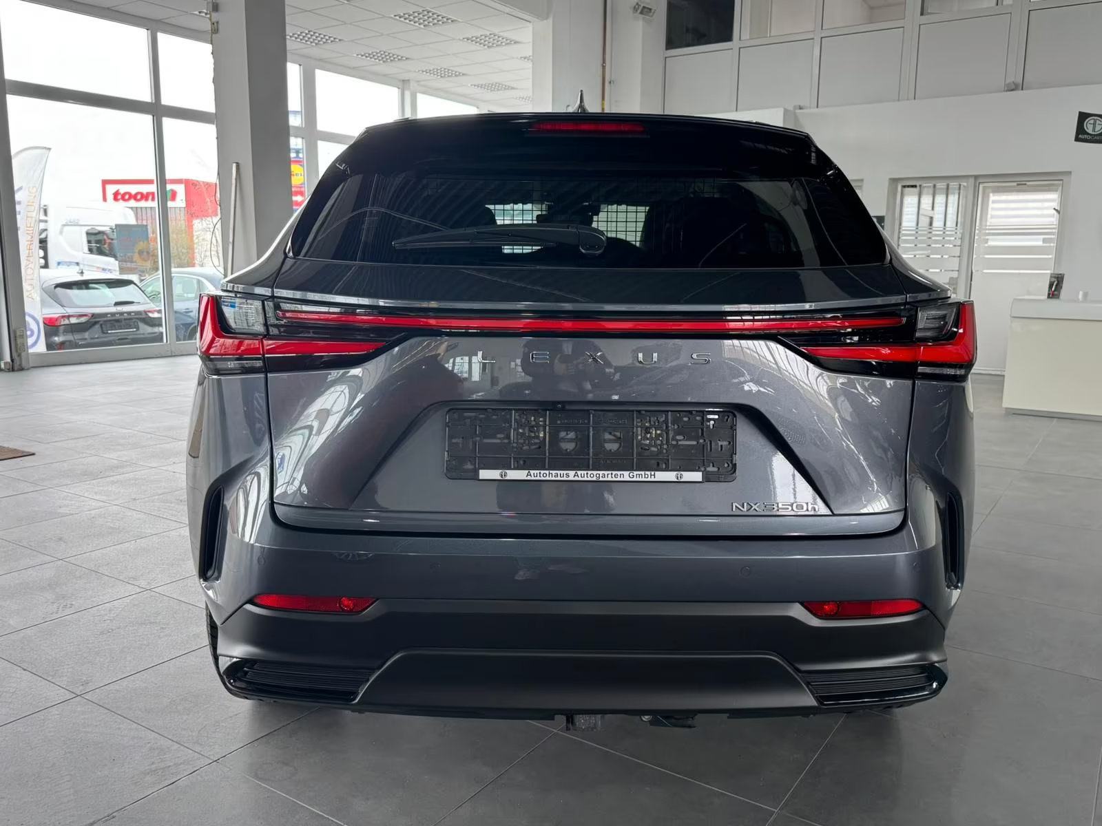 Lexus NX 350 automatik, fotografija 11