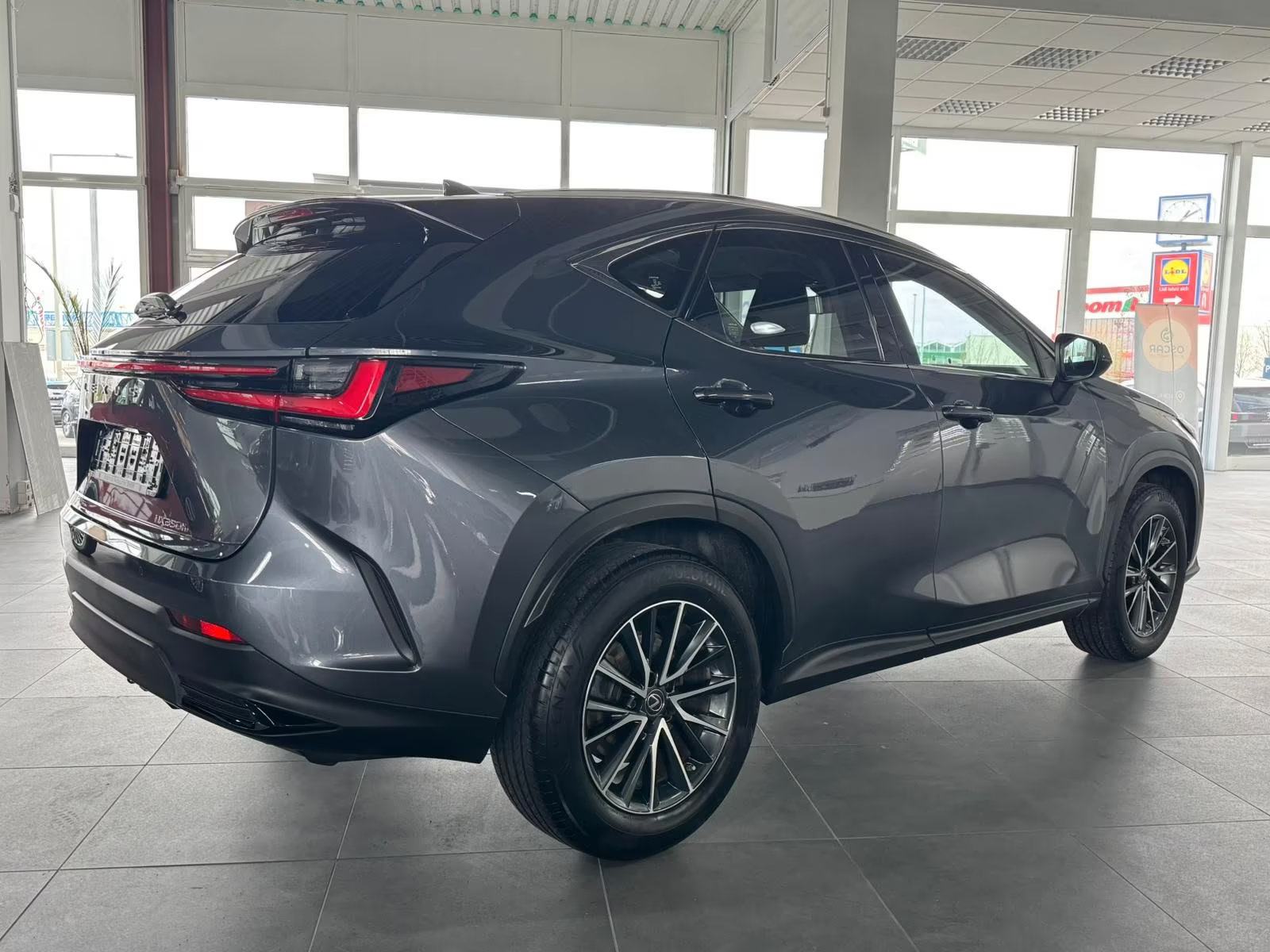 Lexus NX 350 automatik, fotografija 7