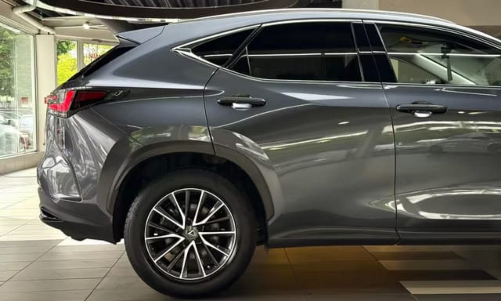Lexus NX 350h Business Line *Koža*Kamera*ACC*, fotografija 6