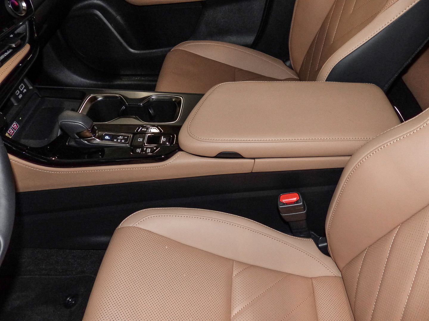 Lexus NX 450h+ E-FOUR 309KS Executive Line PHEV ACC 360 WLTP65KM, fotografija 8