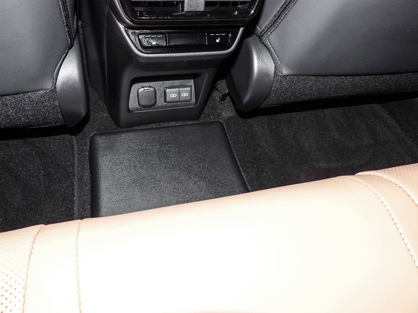 Lexus NX 450h+ E-FOUR 309KS Executive Line PHEV ACC 360 WLTP65KM, fotografija 14