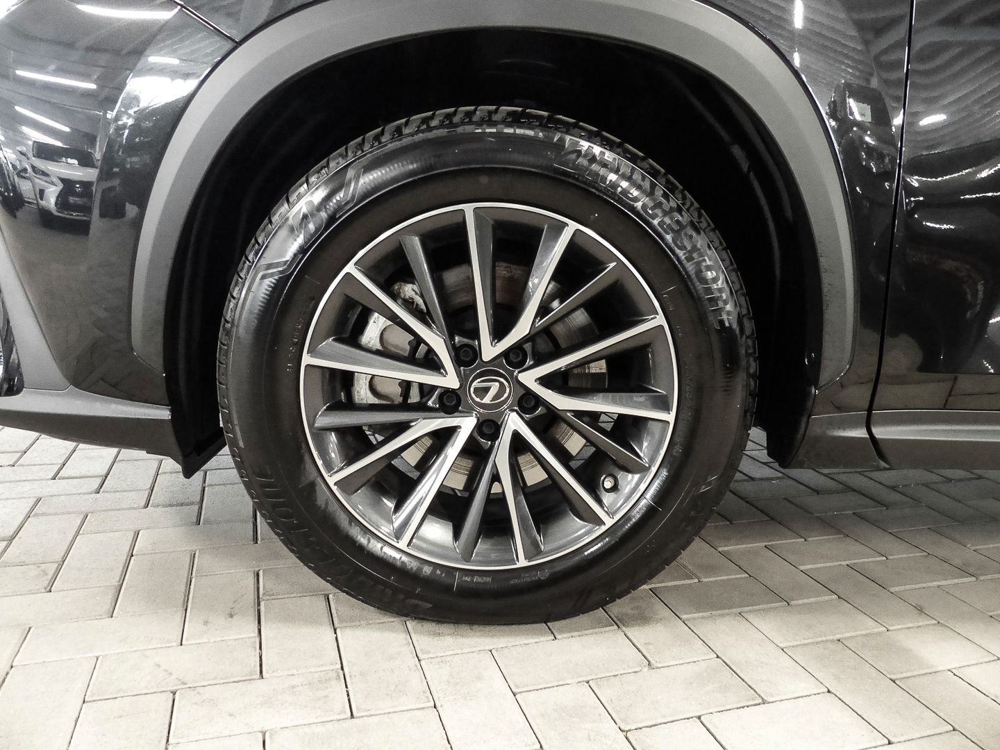 Lexus NX 450h+ E-FOUR 309KS Executive Line PHEV ACC 360 WLTP65KM, fotografija 3