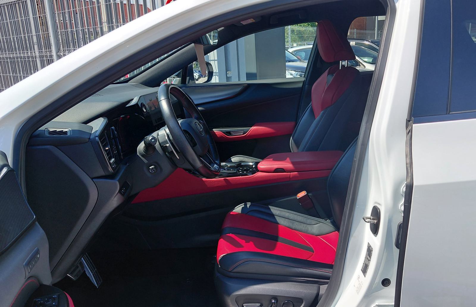 Lexus NX 450h + AWD F-SPORT 185 KS, fotografija 10