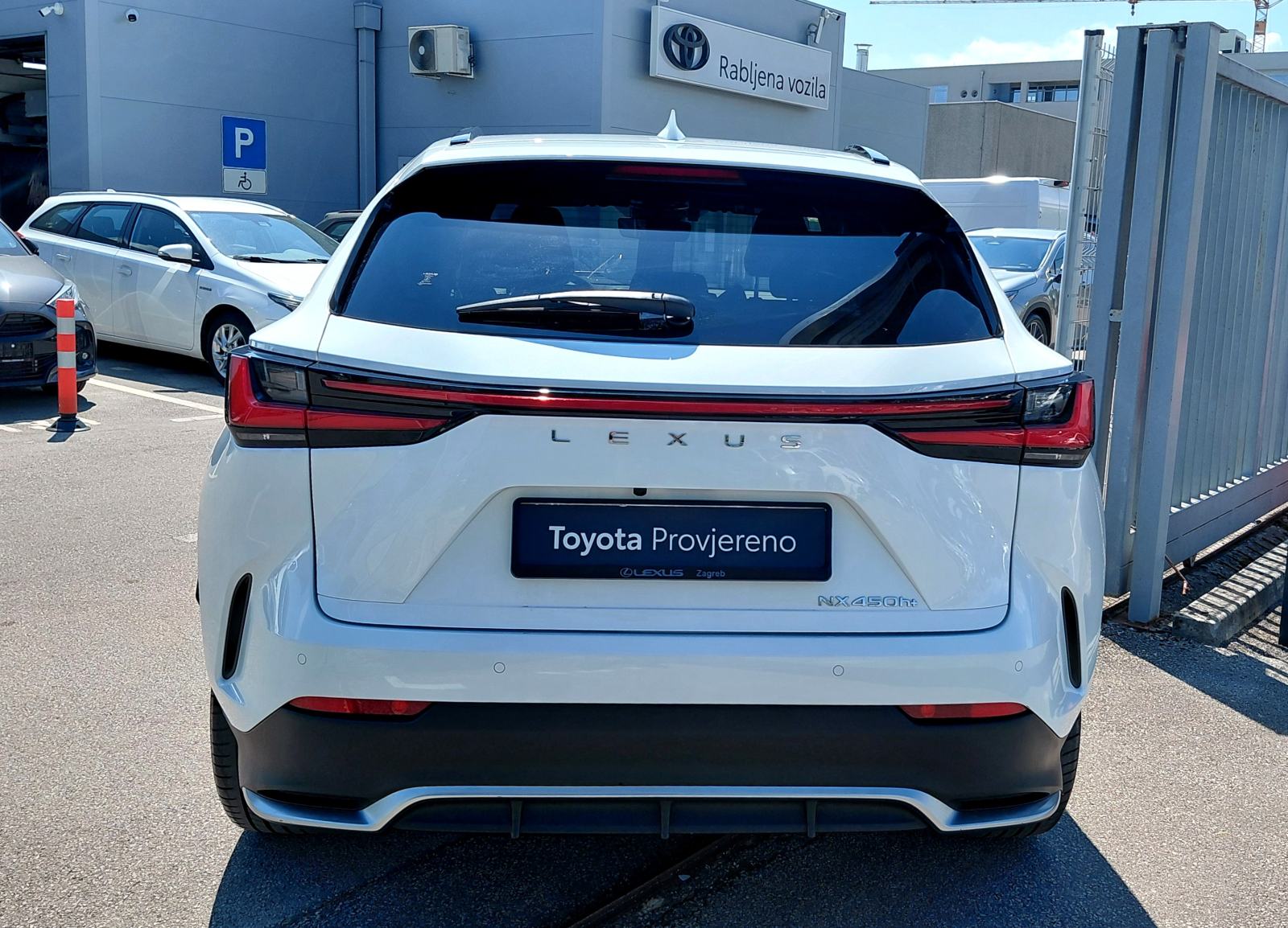 Lexus NX 450h + AWD F-SPORT 185 KS, fotografija 5