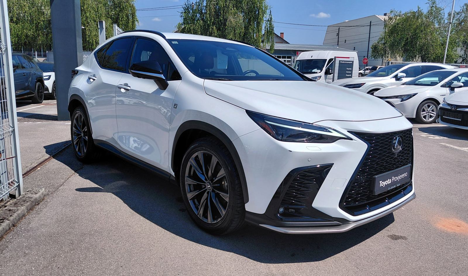 Lexus NX 450h + AWD F-SPORT 185 KS, fotografija 3