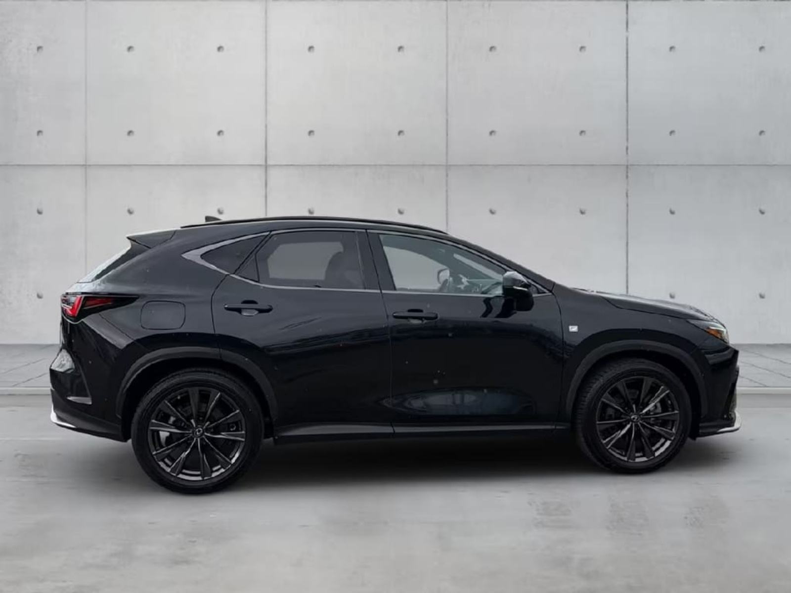 Lexus NX 450h+ *KOŽA*KAMERA*PLUG-in*, fotografija 4