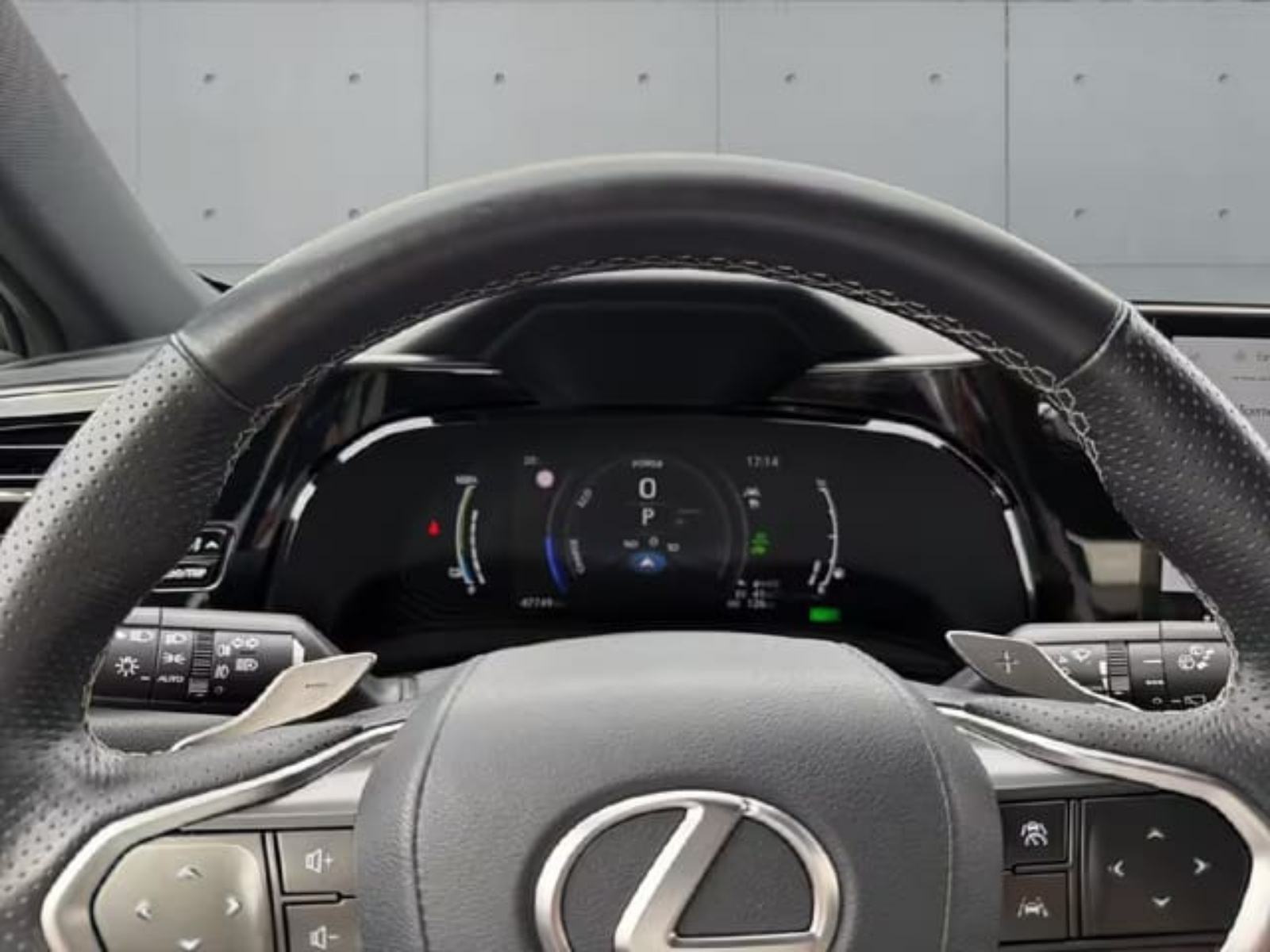 Lexus NX 450h+ *KOŽA*KAMERA*PLUG-in*, fotografija 13