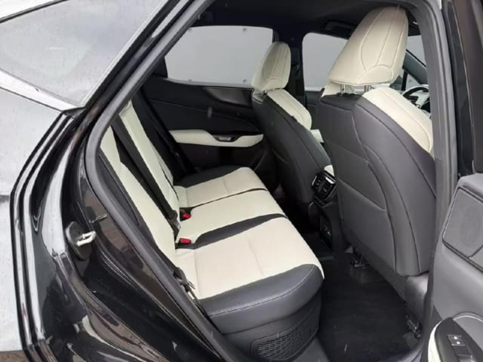 Lexus NX 450h+ *KOŽA*KAMERA*PLUG-in*, fotografija 14