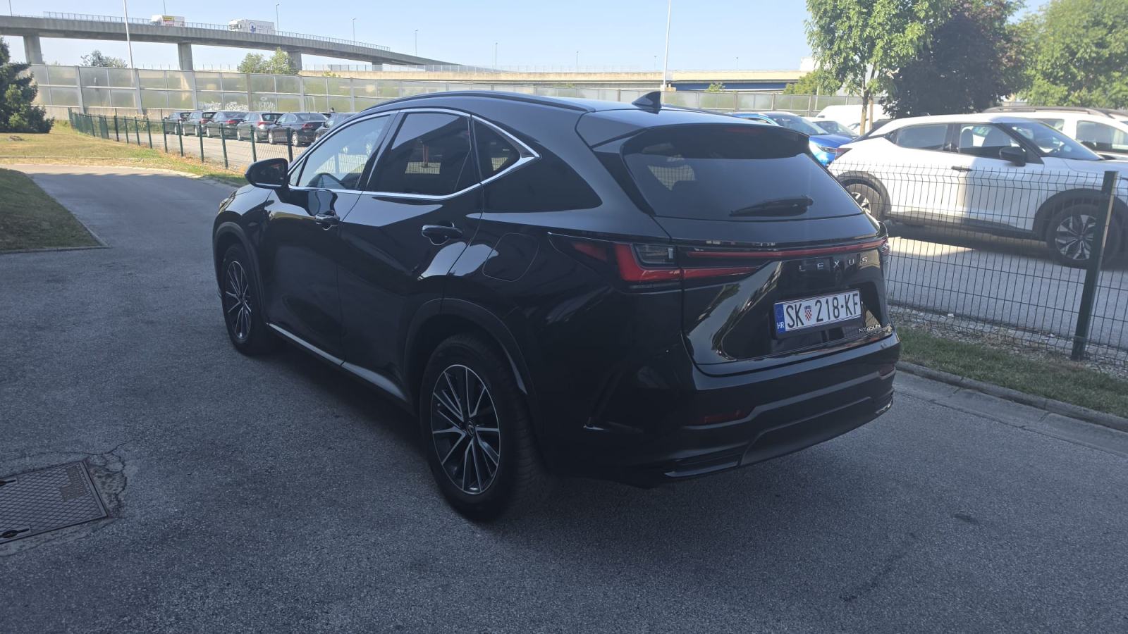 Lexus NX NX 450h + AWD, fotografija 7
