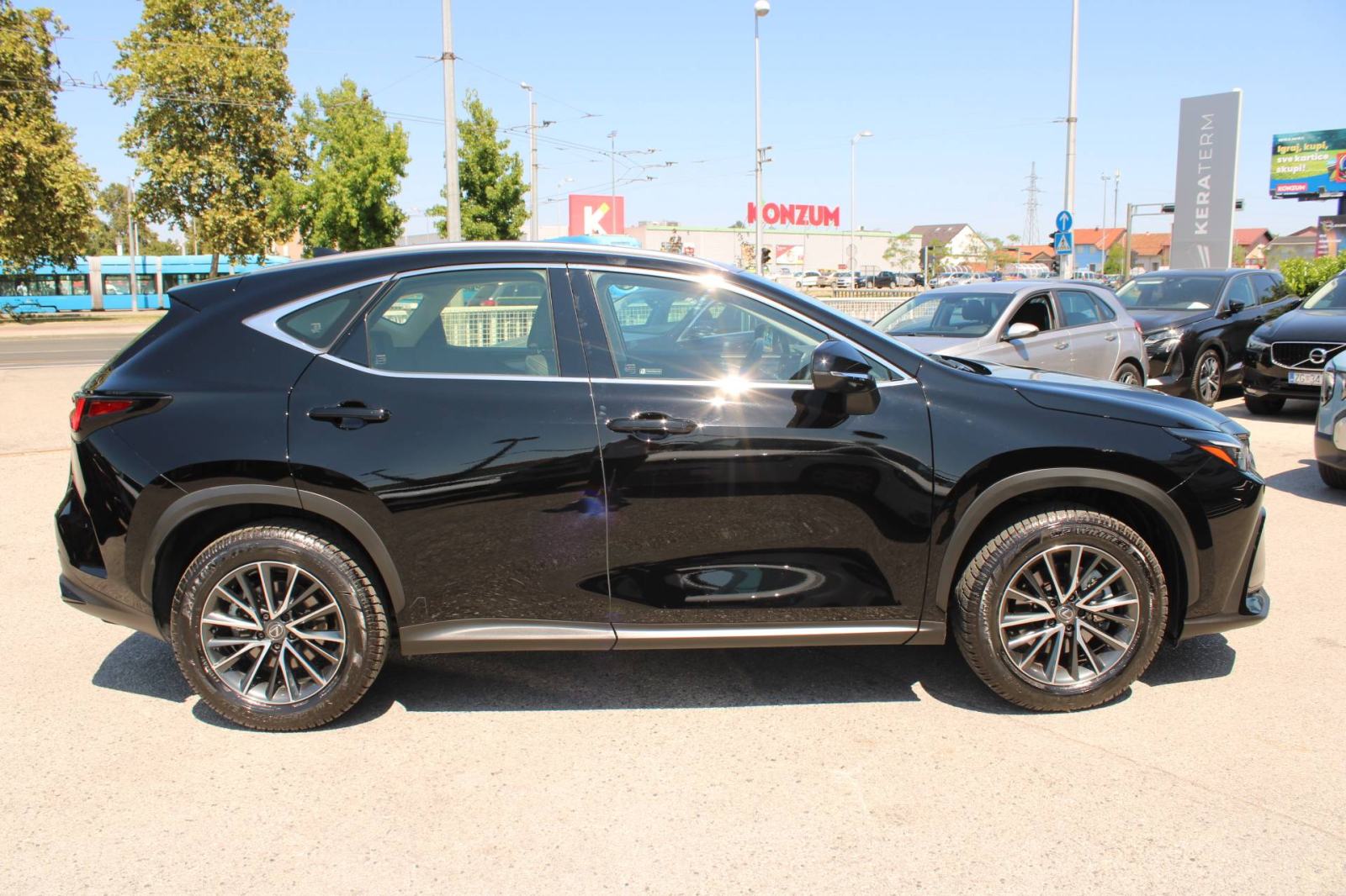 Lexus NX350h AUTOMATIK *LED, NAVIGACIJA, KAMERA*, fotografija 4