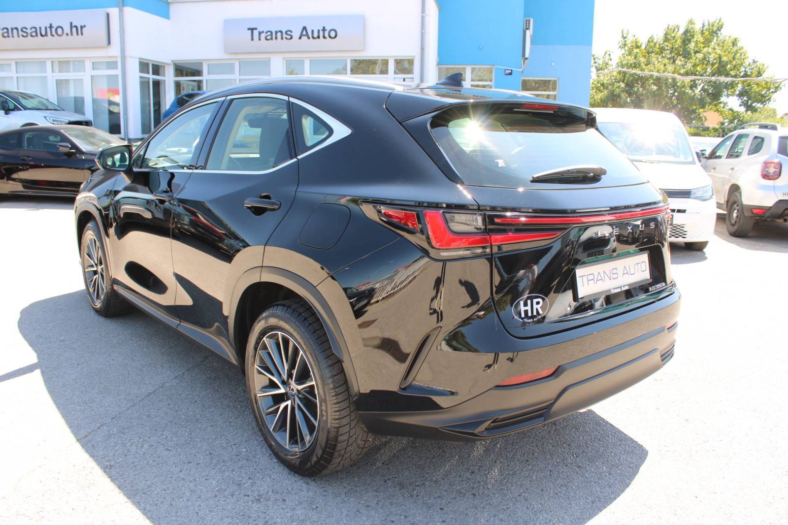 Lexus NX350h AUTOMATIK *LED, NAVIGACIJA, KAMERA*, fotografija 7