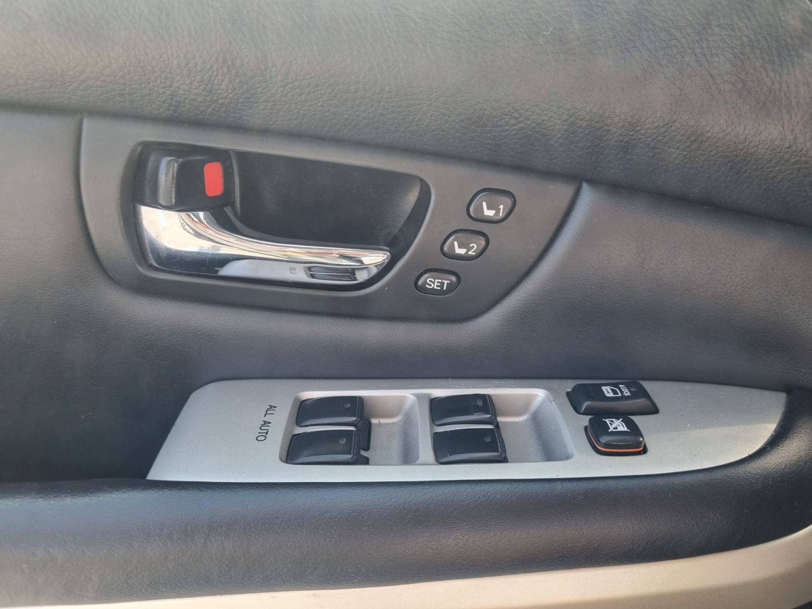 Lexus RX 400h 3.3 V6 Avtomatik - TOP OPREMA - SLOVENSKI, fotografija 14
