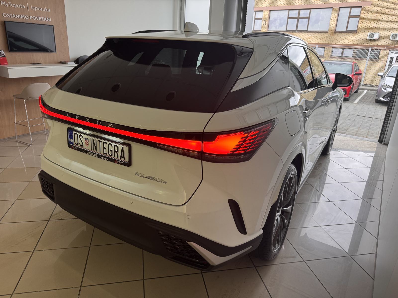 LEXUS RX 450H+ F SPORT, ISPORUKA ODMAH !, DEMO, 10 GOD JAMSTVO!, fotografija 5