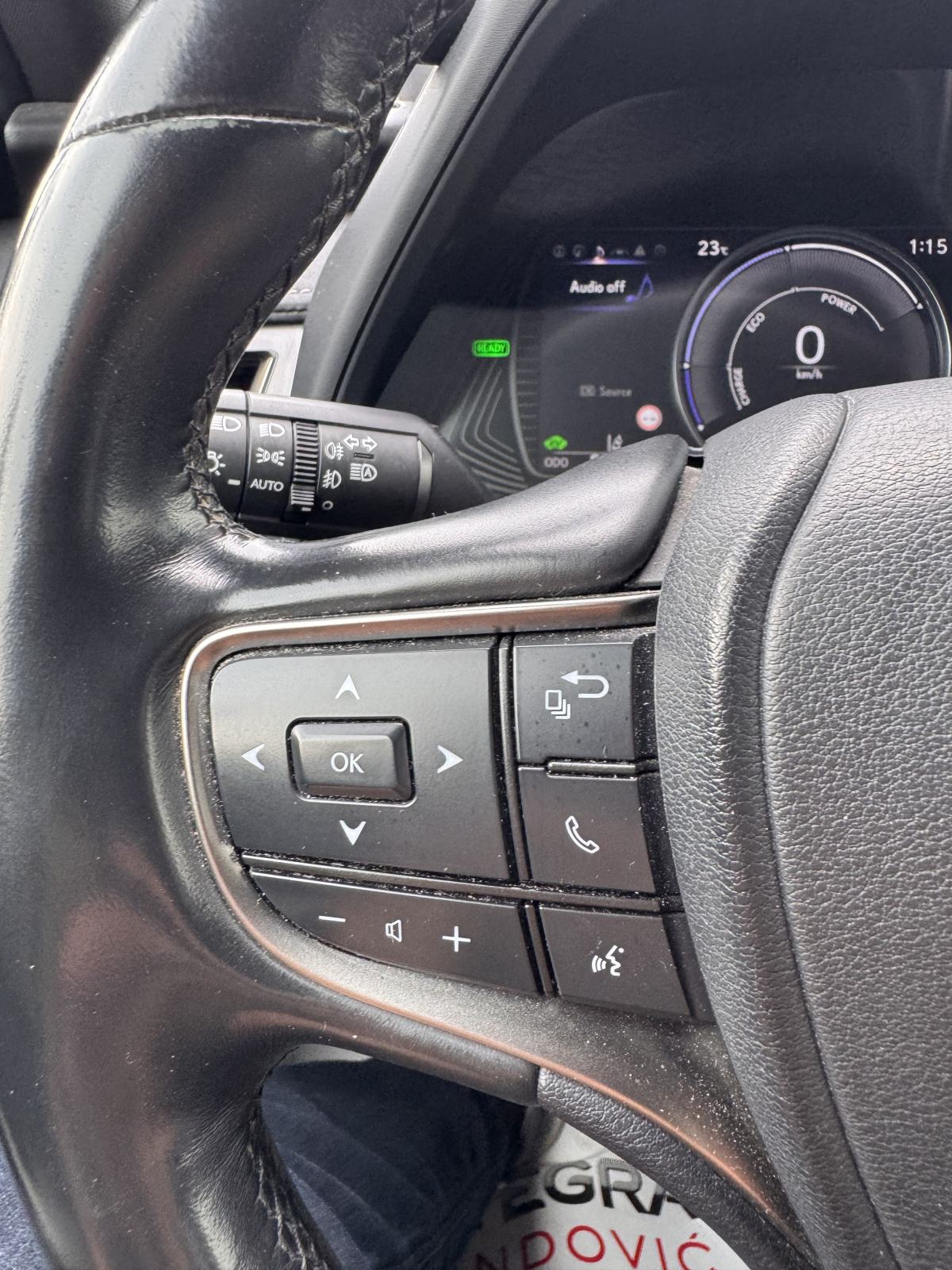 LEXUS UX 250h F SPORT, HR AUTO, 1. VL, SAMO 87.562 KM, 7 GOD JAMSTVO!, fotografija 13