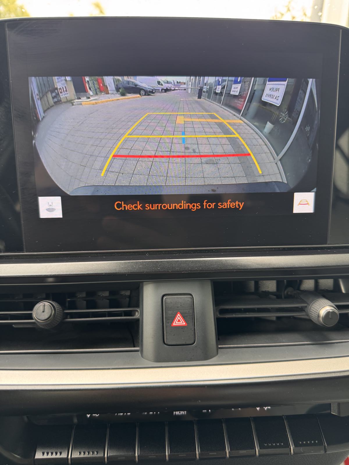 LEXUS UX 250h F SPORT, HR AUTO, 1. VL, SAMO 87.562 KM, 7 GOD JAMSTVO!, fotografija 17
