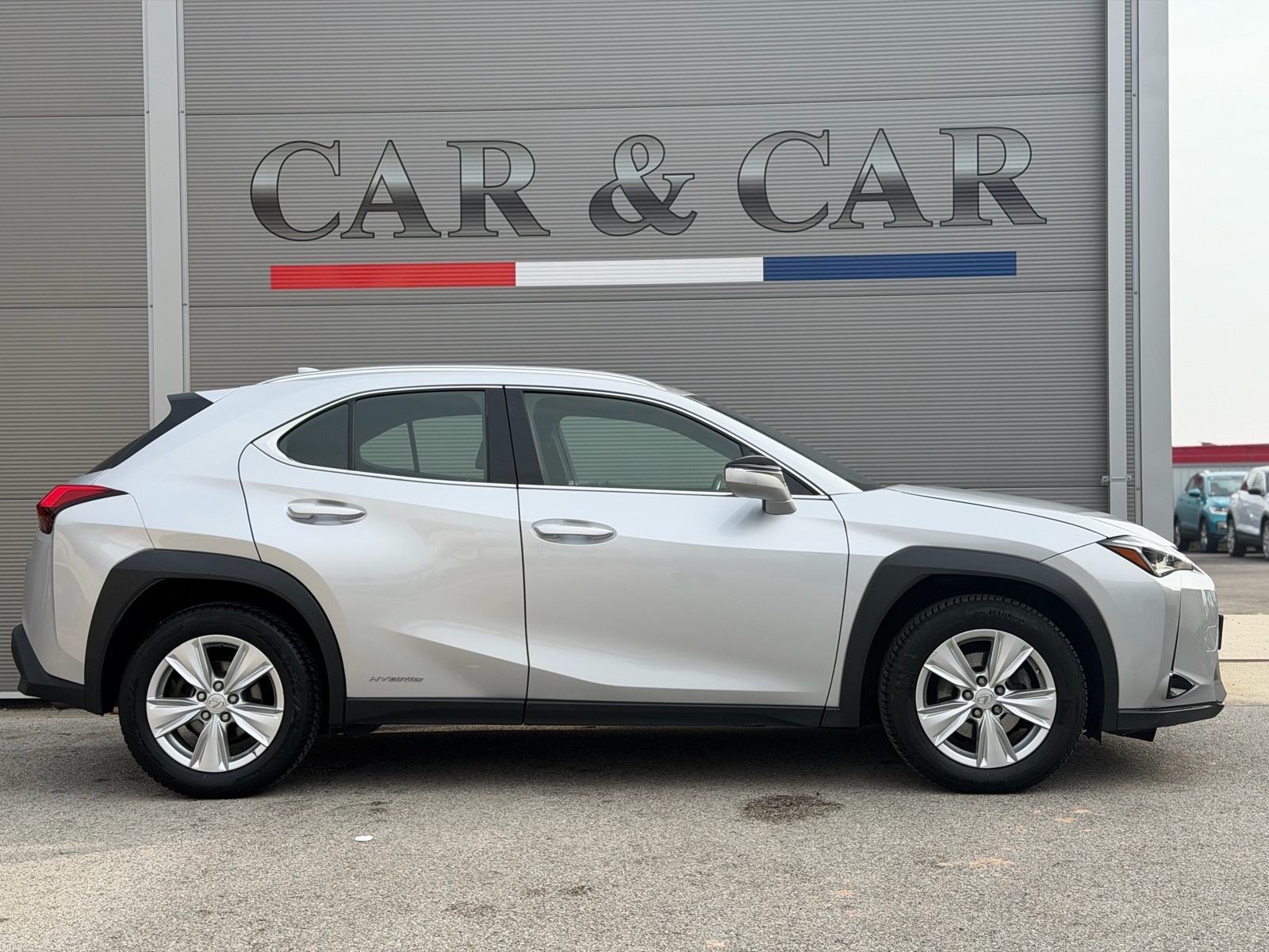 Lexus UX UX 250h automatik, fotografija 5