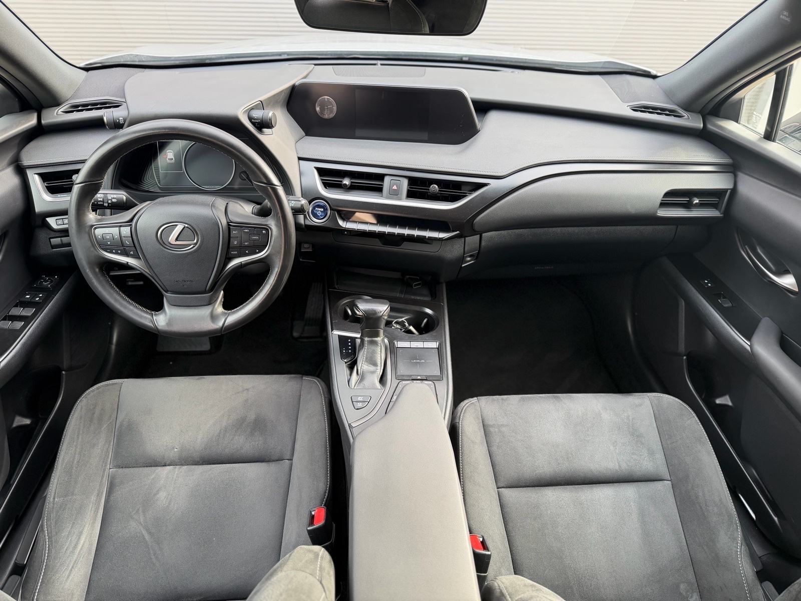 Lexus UX UX 250h automatik, fotografija 9
