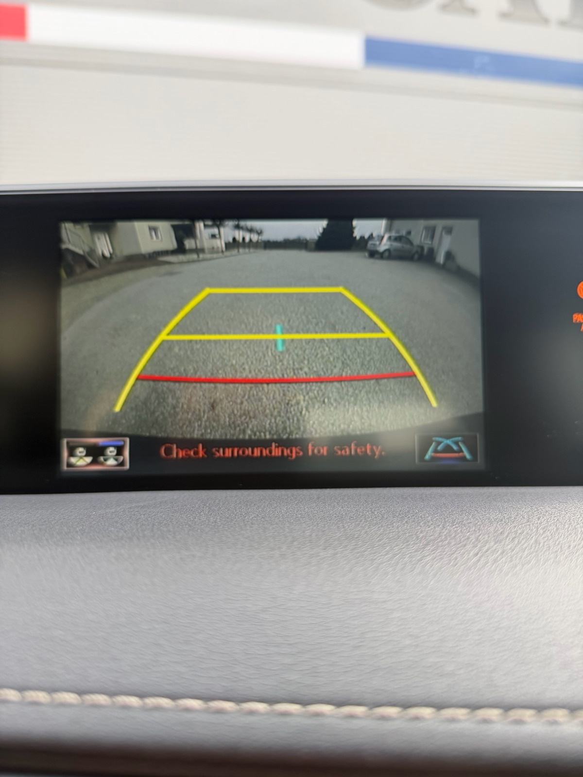 Lexus UX UX 250h automatik, fotografija 11