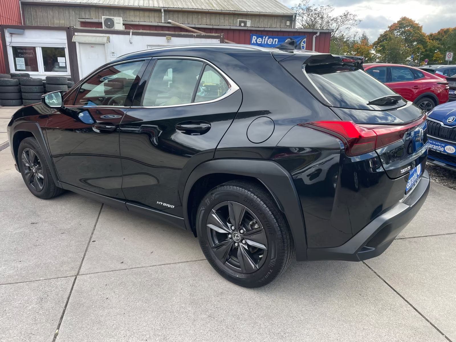 Lexus UX UX 250h LED navi alcantara kamera keyless servisna TOP, fotografija 6