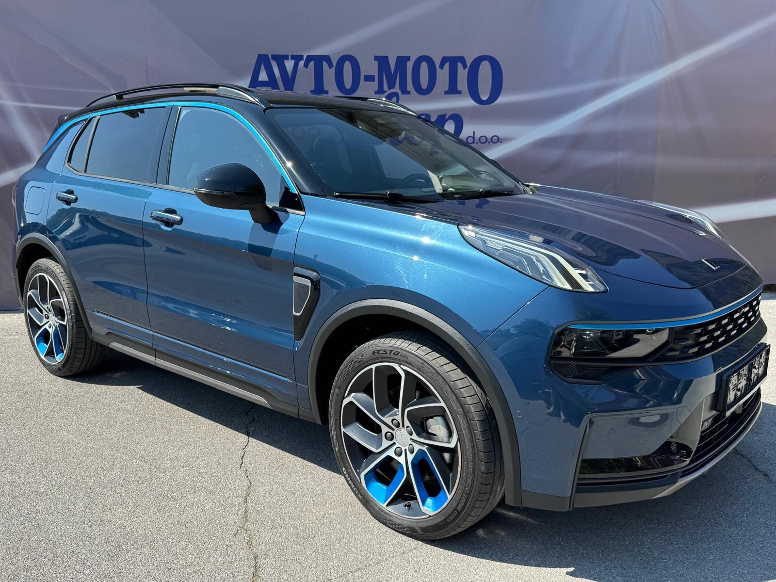Lynk & Co 01 1.5 TD Plug-In Hibrid ACC-360-KAMERA-PANORAMA-LED-NAVI, fotografija 2