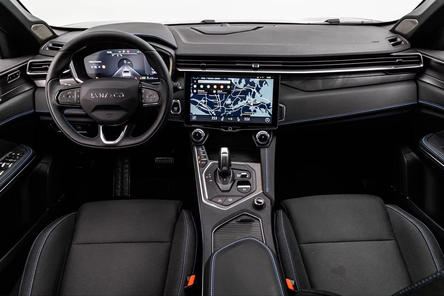 Lynk & Co 01 1.5T PHEV, fotografija 14