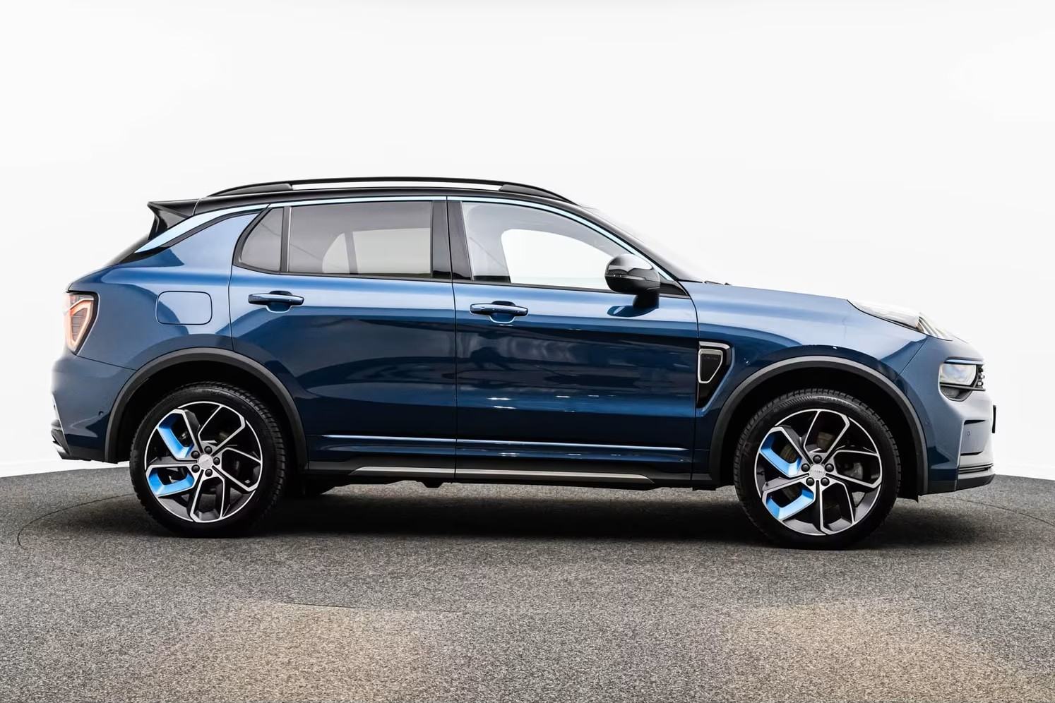 Lynk & Co 01 1.5T PHEV, fotografija 5