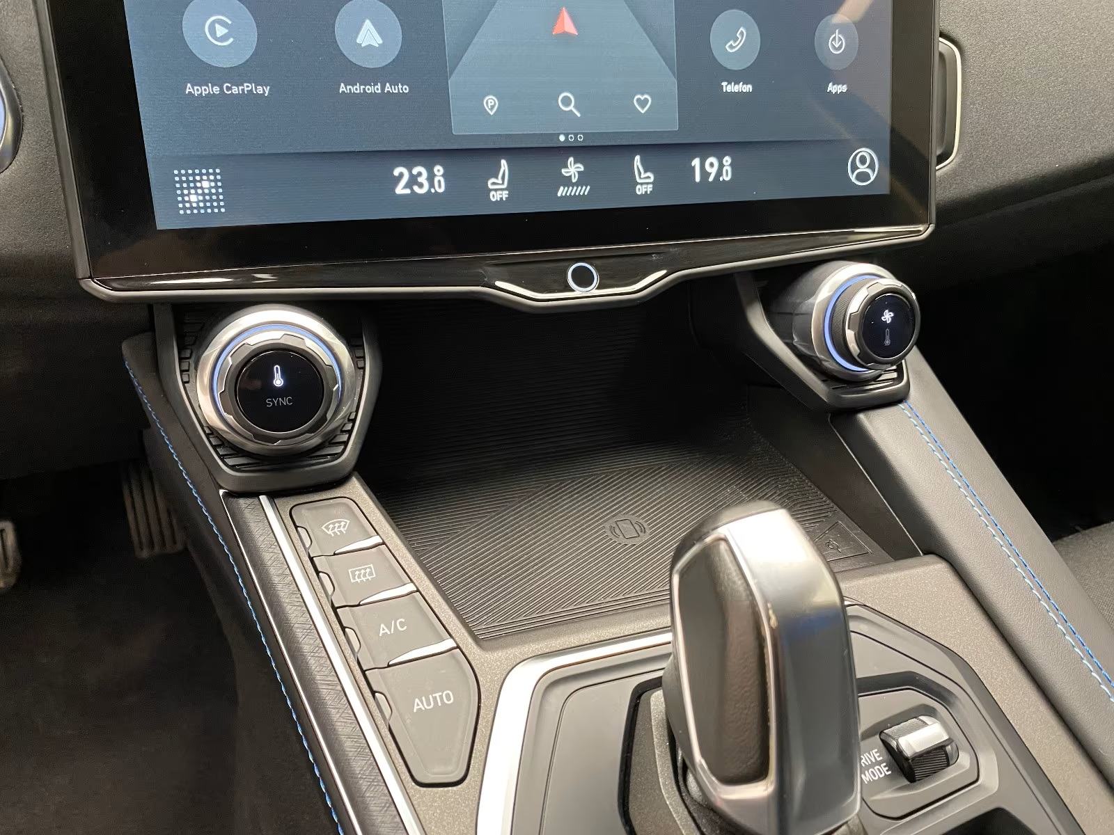 Lynk&Co 01 PHEV 1.5 Plug-in-Hybrid, fotografija 18