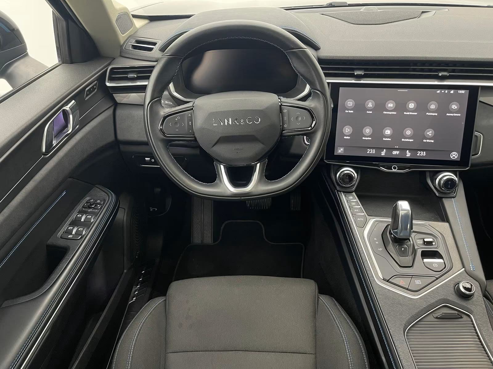 Lynk & Co 01 PHEV automatik, fotografija 12