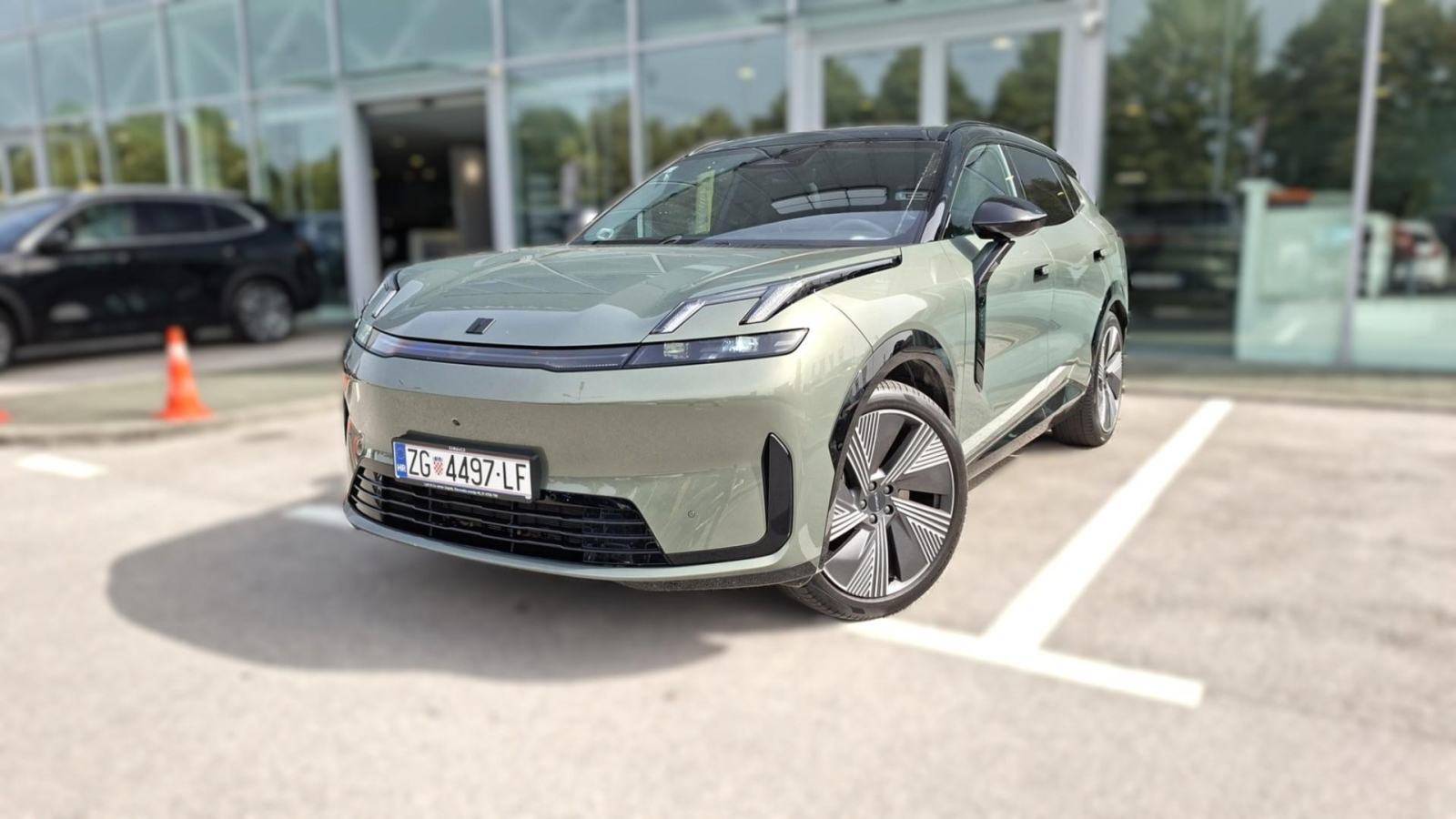 Lynk & Co 08 MORE 39,6KWH PHEV, NAV, KAMERA, BT, TEMPOMAT, JAMSTVO