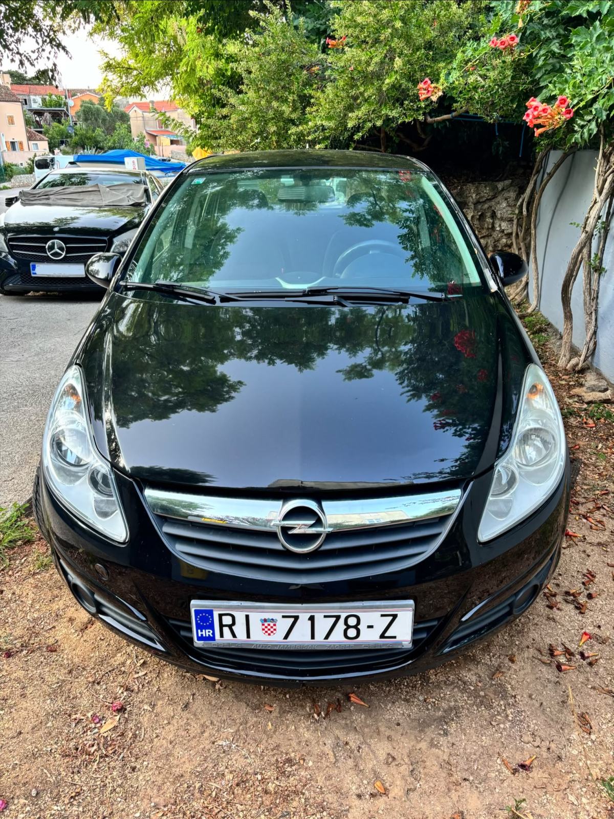 MALI LOŠINJ Opel Corsa 1,2 16V, fotografija 2