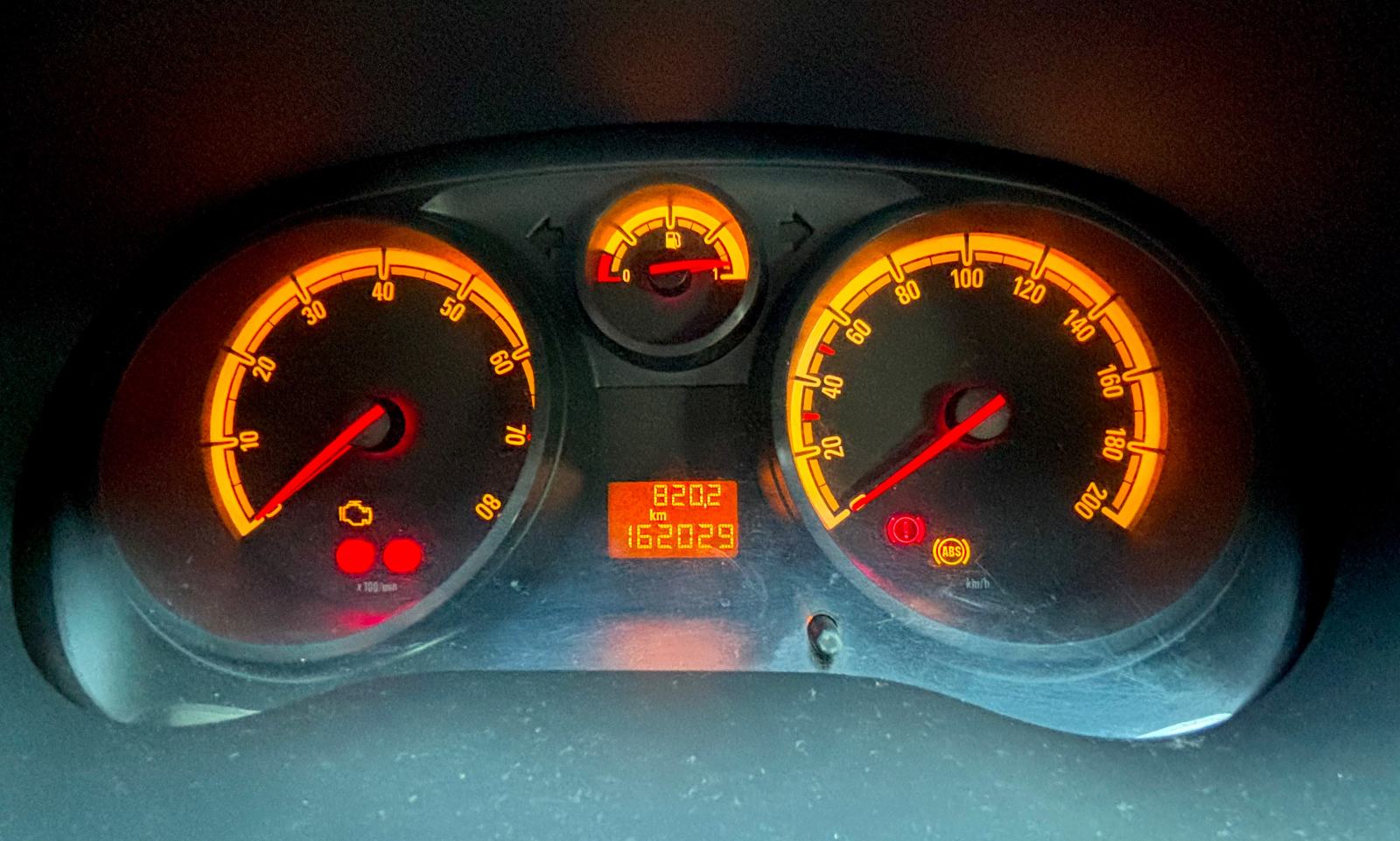 MALI LOŠINJ Opel Corsa 1,2 16V, fotografija 8