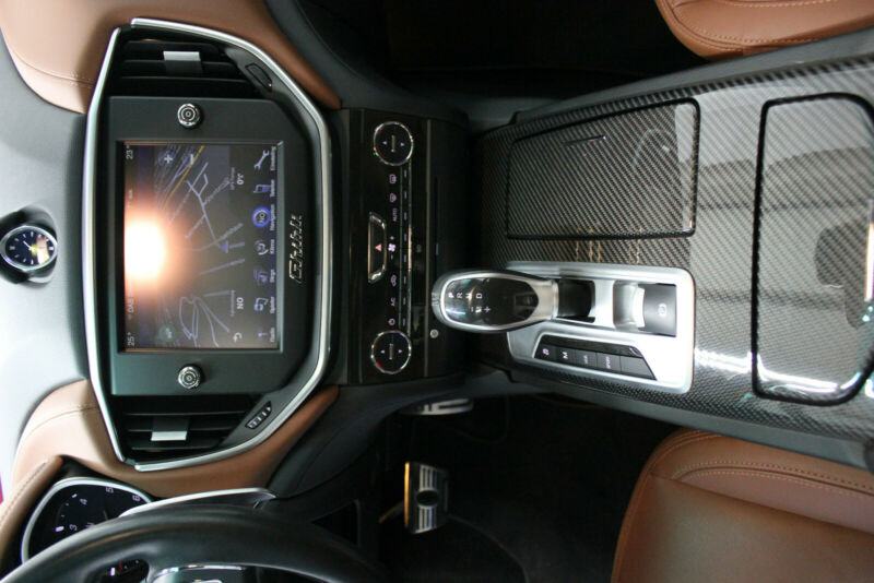 Maserati Ghibli 3,0 D V6, fotografija 9