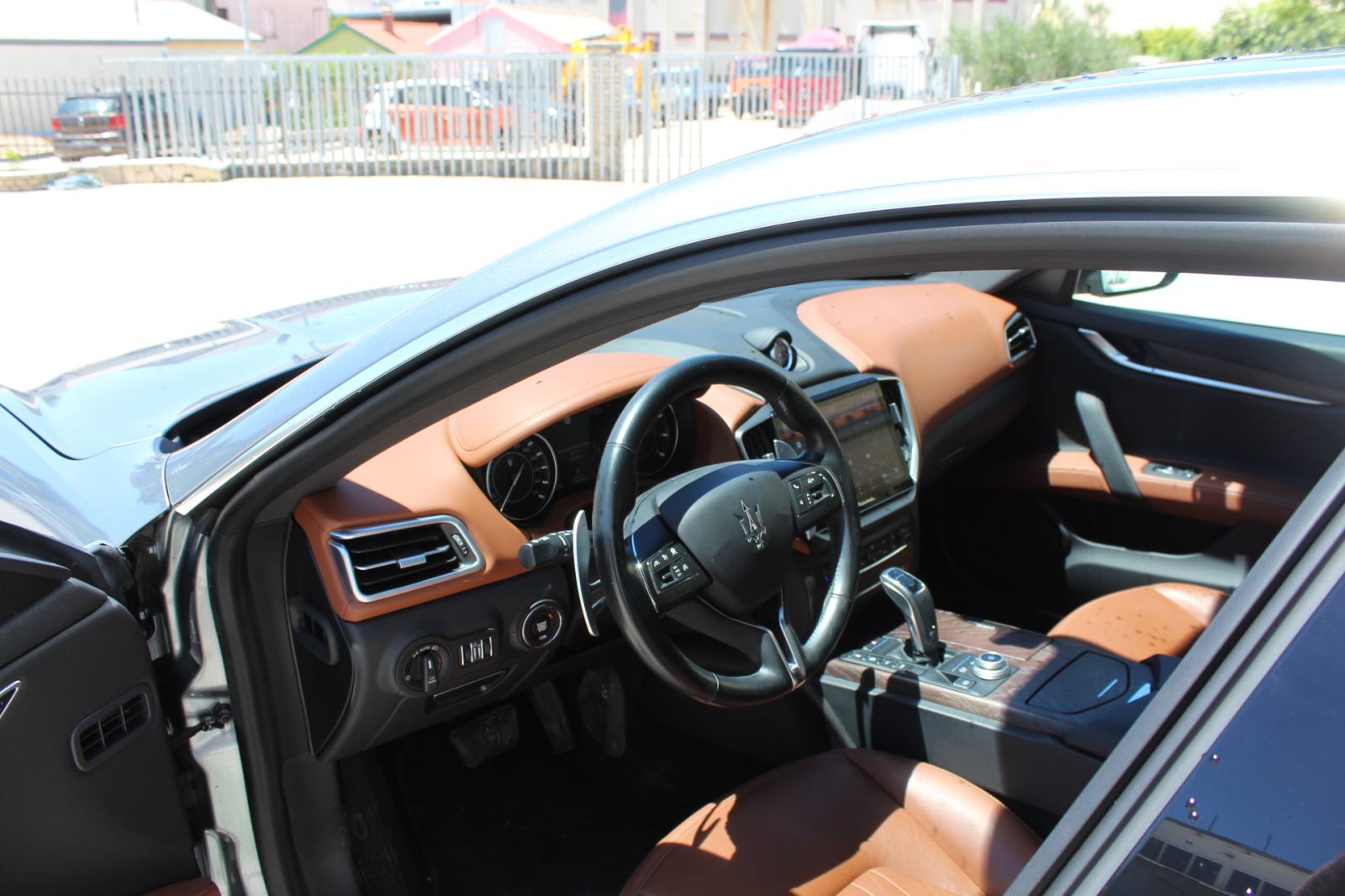 Maserati Ghibli GT Executive automatik, fotografija 13
