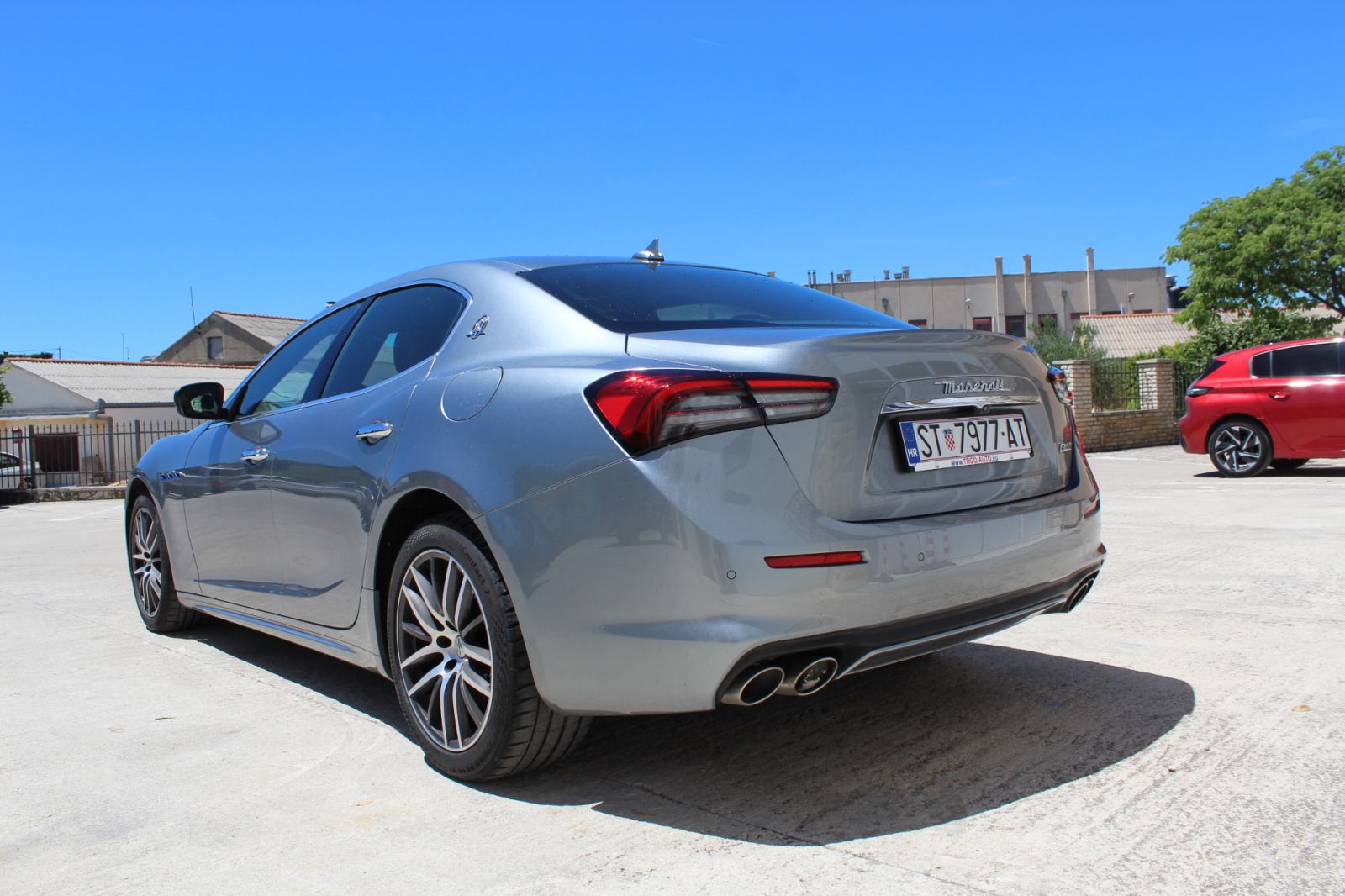 Maserati Ghibli GT Executive automatik, fotografija 8