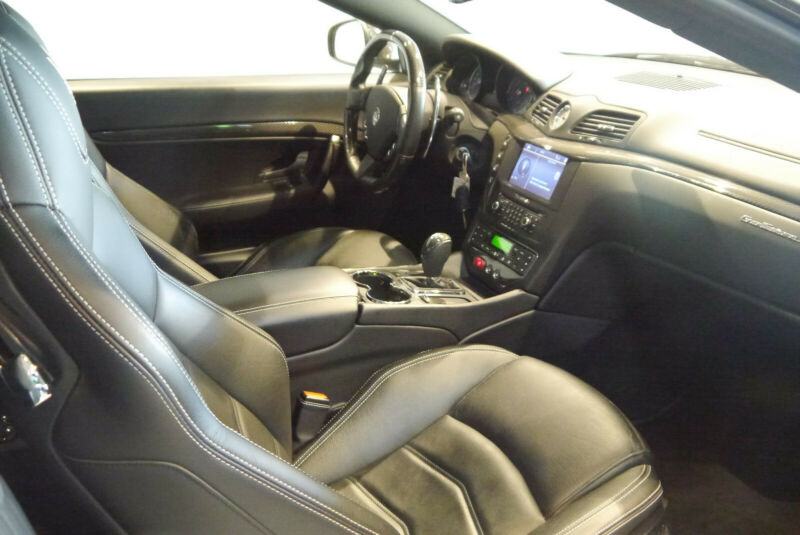 Maserati GranTurismo 4.7 V8 Sport automatik, fotografija 9
