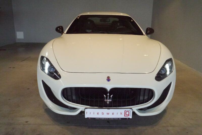 Maserati GranTurismo 4.7 V8 Sport automatik, fotografija 1